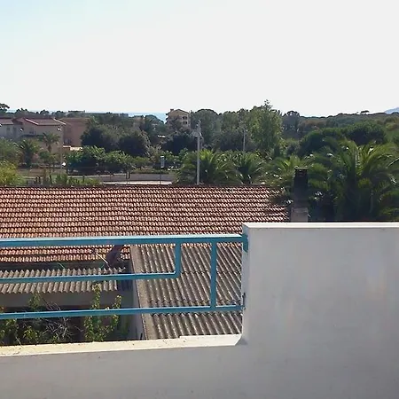 לינה וארוחת בוקר West Coast *